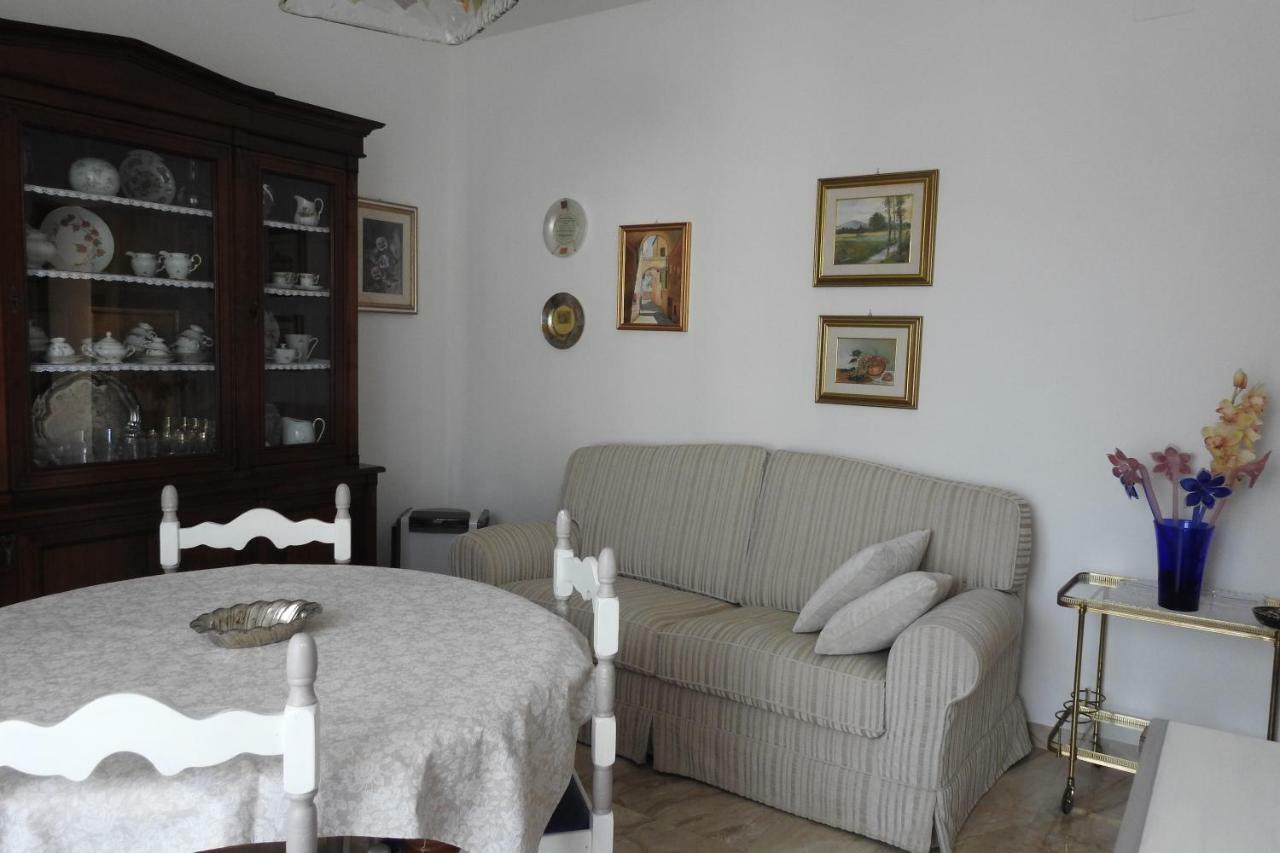 Апартаменты Casa Di Angela Торрита-ди-Сьена Экстерьер фото