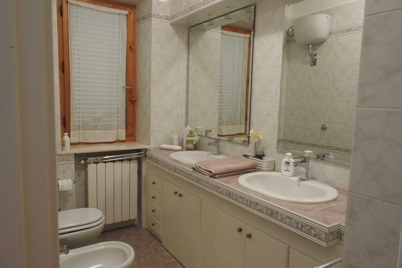Апартаменты Casa Di Angela Торрита-ди-Сьена Экстерьер фото