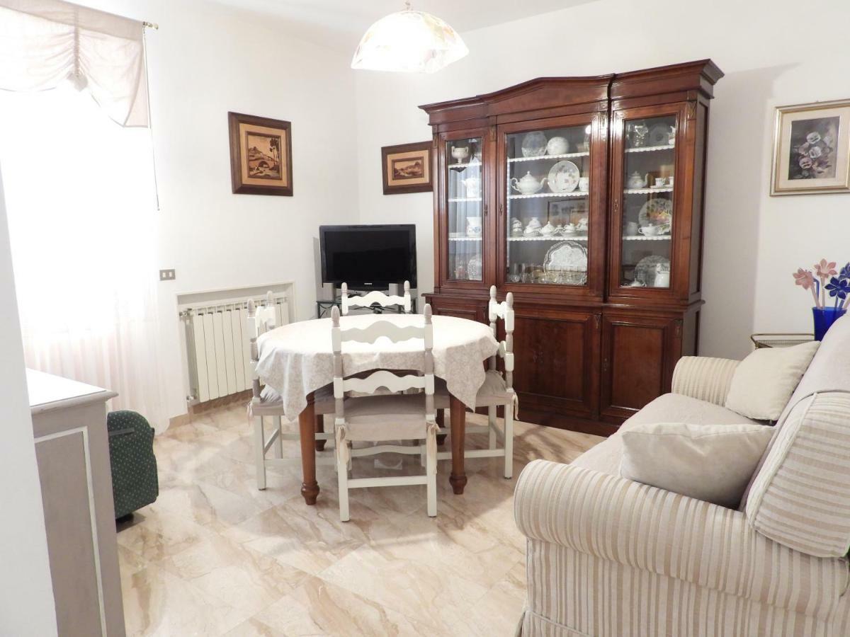 Апартаменты Casa Di Angela Торрита-ди-Сьена Экстерьер фото