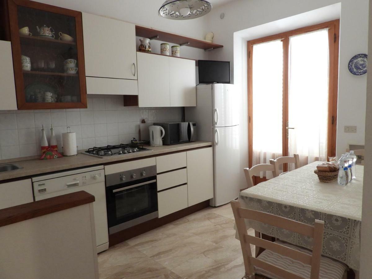 Апартаменты Casa Di Angela Торрита-ди-Сьена Экстерьер фото